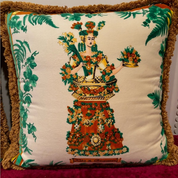 Vintage Atelier Versace Pillows - Picture 3 of 12
